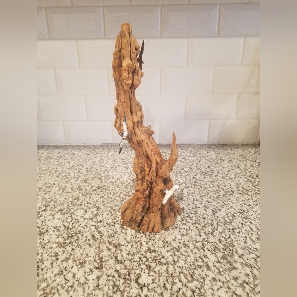 Seagulls Circling Statuette